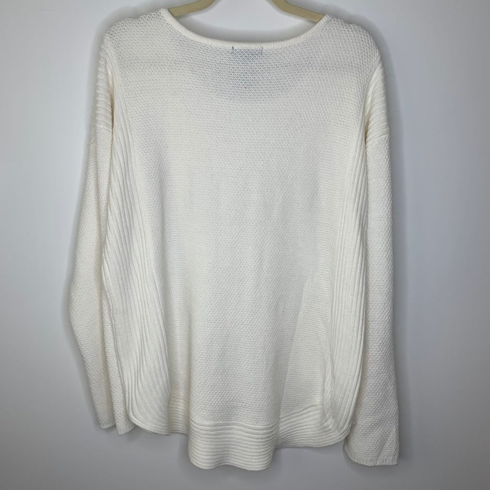 DESIGN HISTORY Long Sleeve White Ribbed Sweater Top Curved Hem Sz 2x - Picture 5 of 7